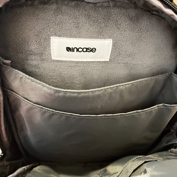 Incase sling laptop backpack - Picture 7 of 10